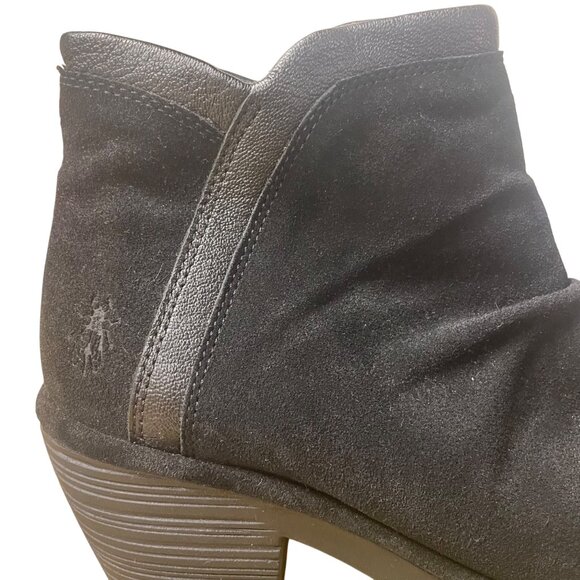 Fly London Wynn Suede Ankle Booties Sz 38 (EU) Zip Close Rounded Toe - Picture 3 of 10